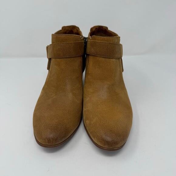 Clarks Spy Belle Ankle Booties Womens Size 8.5 Brown Tan Buckle Strap Block Heel - Picture 2 of 8